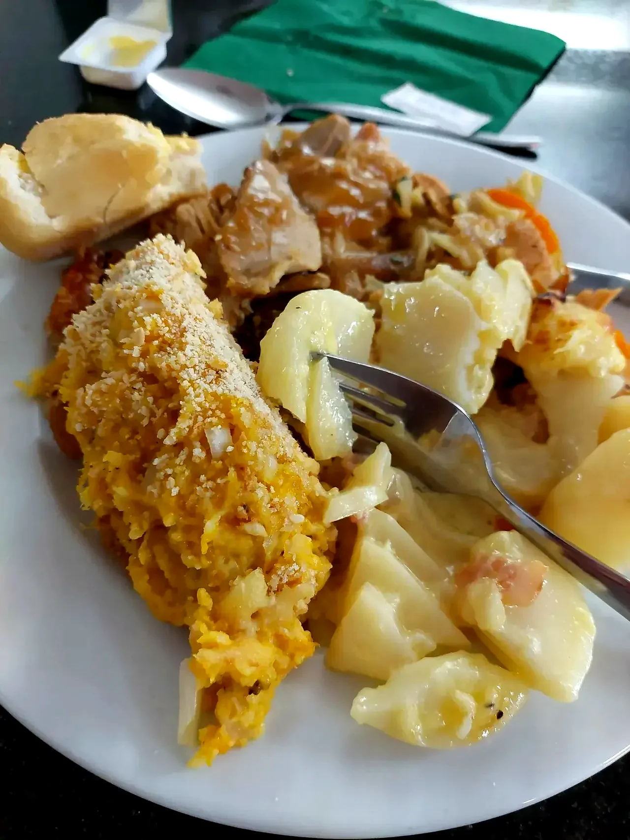 A guest plate from the buffet